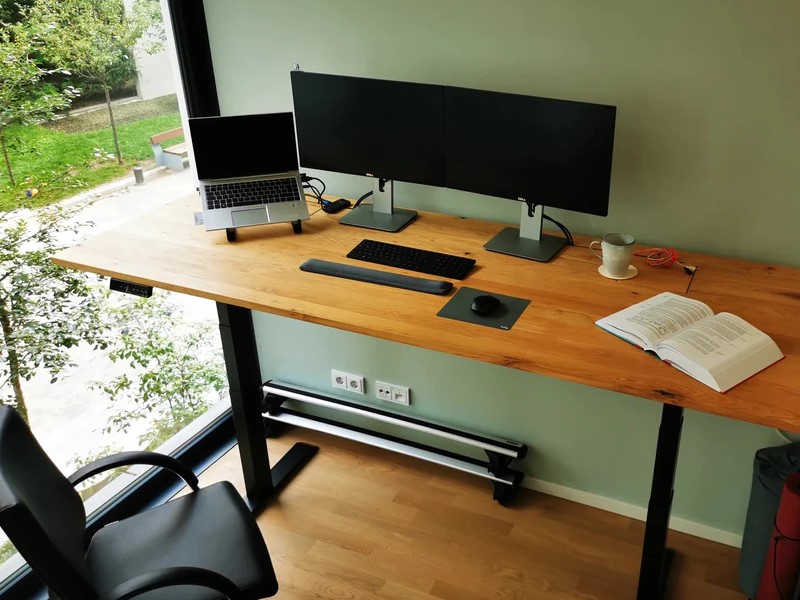 custom offfice desks